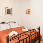 Apartamento Flora Rosini