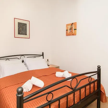 Apartament Flora Rosini