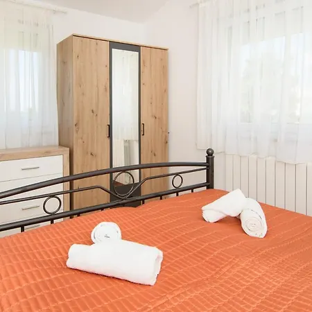 Flora Apartament Rosini