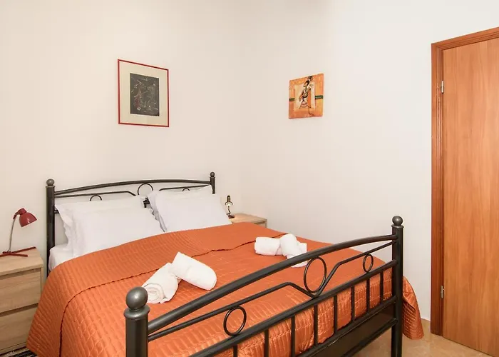 アパート Flora Rošini